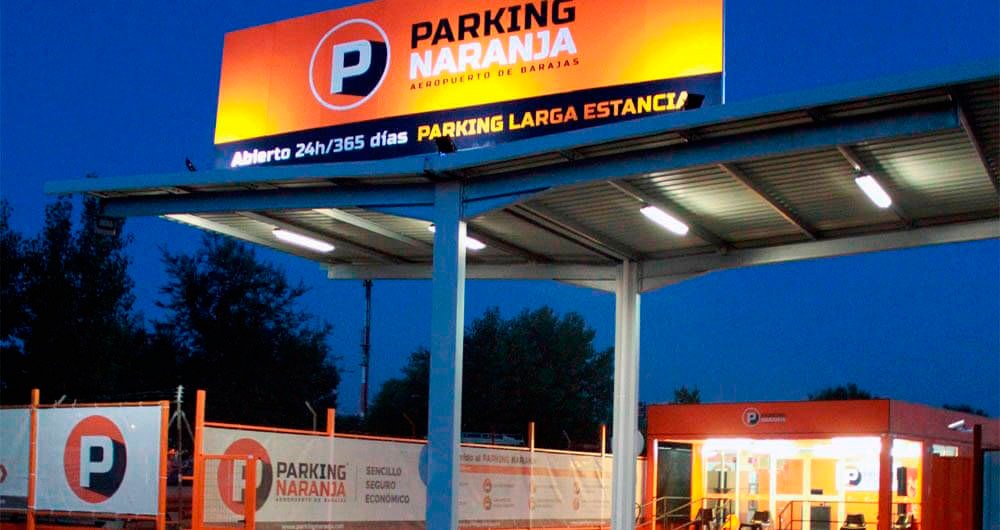 Shuttle gratuito del parking a las terminales T1 T2 T4 del aeropuerto